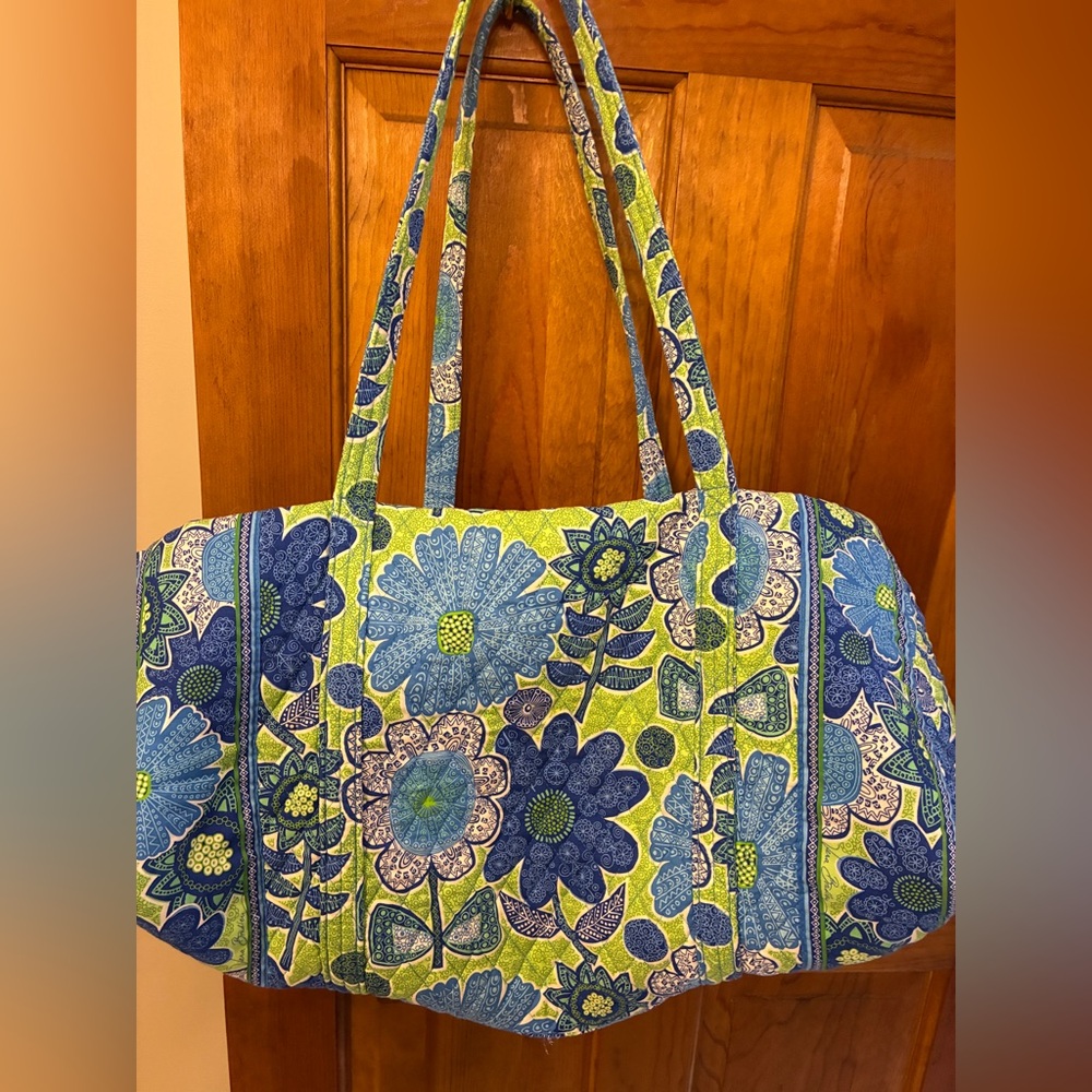 Vera Bradley Larger Duffle bag